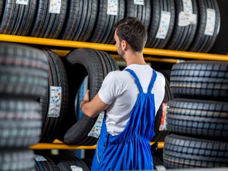 Altıeylül Oto Lastikçi